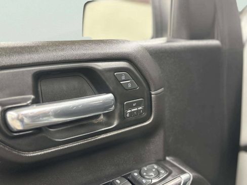 Used 2019 Chevrolet Silverado 1500 LTZ w/ LTZ Premium Package AWD/4WD image 14