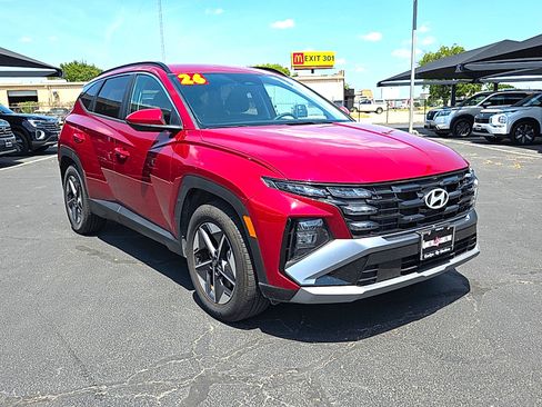 Used 2026 Hyundai Tucson SEL FWD image 2