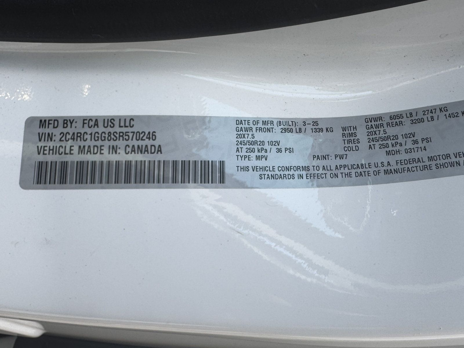 Used 2025 Chrysler Pacifica Limited FWD image 37
