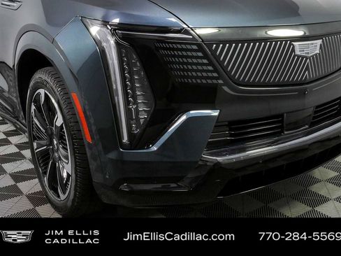 Certified 2025 Cadillac Escalade IQ Sport 1 AWD/4WD image 39