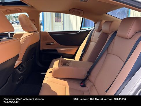 Used 2025 Lexus ES 350 w/ Premium Package image 19