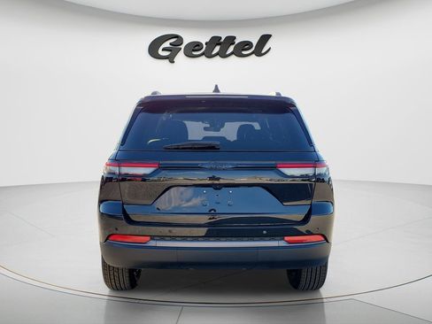 New 2026 Jeep Grand Cherokee Altitude RWD image 13