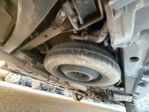 Used 2011 Toyota Sienna SE w/ Preferred Pkg image 29