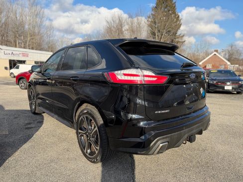 Used 2020 Ford Edge ST w/ Cold Weather Package image 5