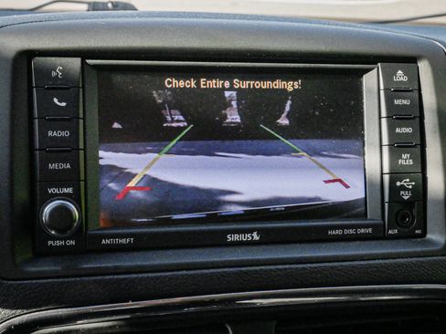 Used 2019 Dodge Grand Caravan SE w/ UConnect Hands-Free Group image 24