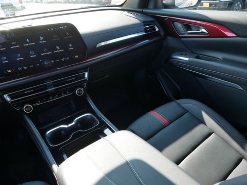 Certified 2026 Chevrolet Traverse RS image 11