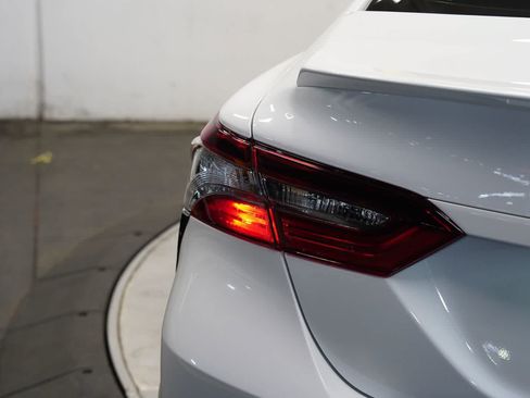 Used 2023 Toyota Camry SE w/ Audio Upgrade Package FWD image 11