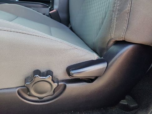 Used 2023 Toyota Tacoma SR image 9