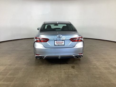 Used 2023 Toyota Camry XSE FWD image 10