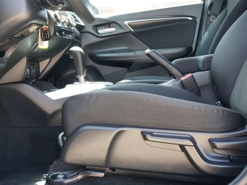 Used 2015 Honda Fit LX image 28