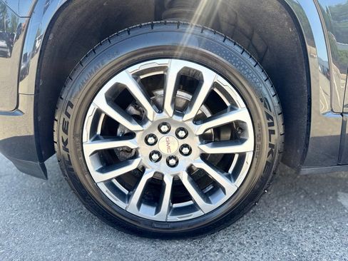 Used 2020 GMC Acadia Denali AWD/4WD image 3