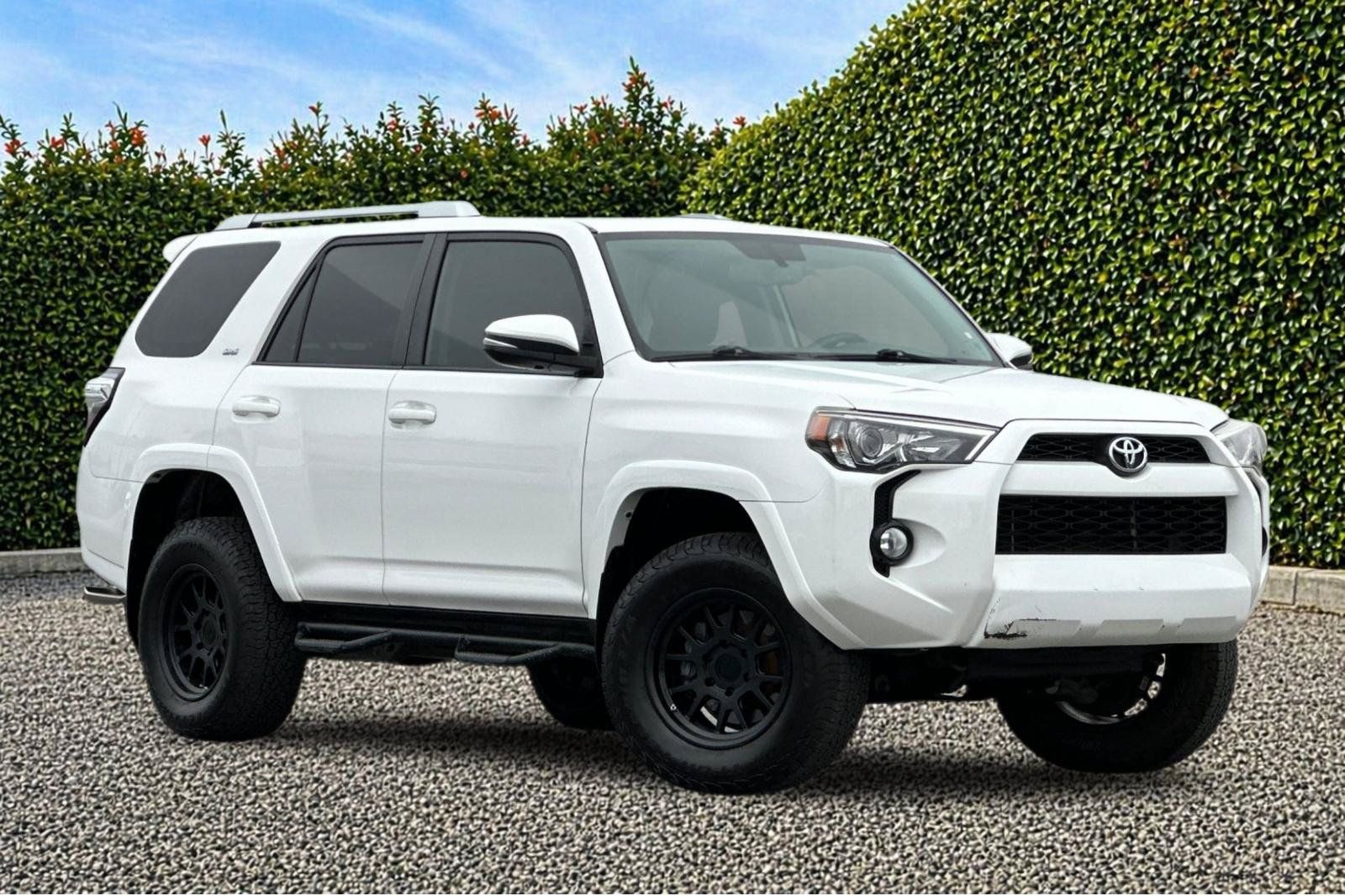 Used 2016 Toyota 4Runner SR5 Premium RWD image 1