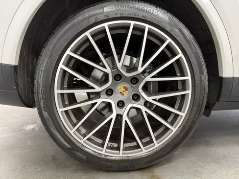 Used 2022 Porsche Cayenne Coupe AWD/4WD image 82