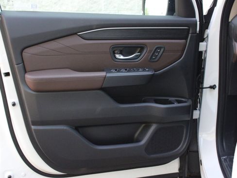 New 2026 Honda Pilot image 14