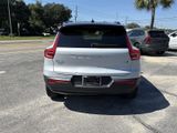 Used 2021 Volvo XC40 T5 R-Design image 4