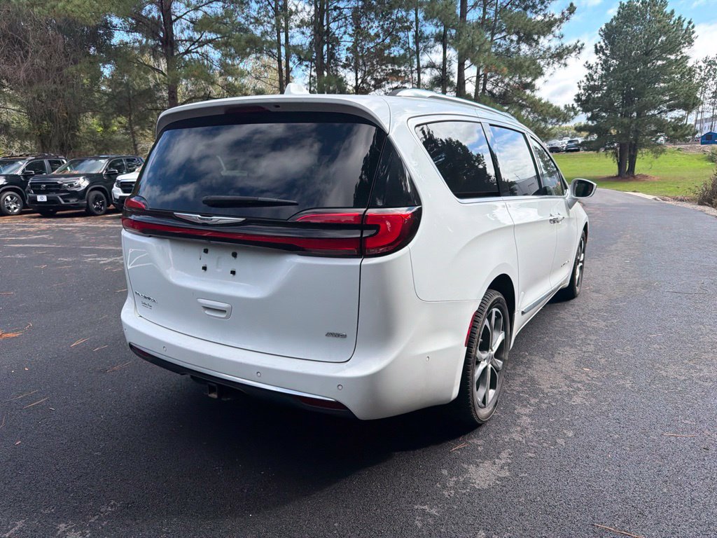 Used 2022 Chrysler Pacifica Pinnacle AWD/4WD image 6