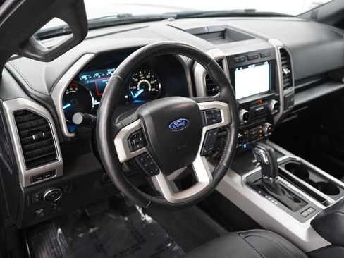 Used 2018 Ford F150 Lariat w/ Equipment Group 502A Luxury AWD/4WD image 19