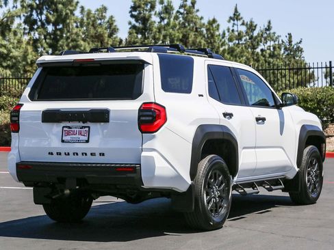 Certified 2026 Toyota 4Runner SR5 AWD/4WD image 7