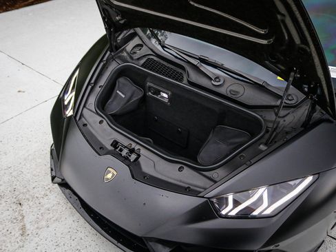 Used 2020 Lamborghini Huracan EVO AWD/4WD image 36