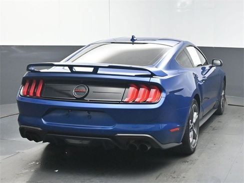 Used 2022 Ford Mustang GT Premium w/ Equipment Group 401A image 7