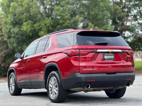 Used 2023 Chevrolet Traverse LT AWD/4WD image 7