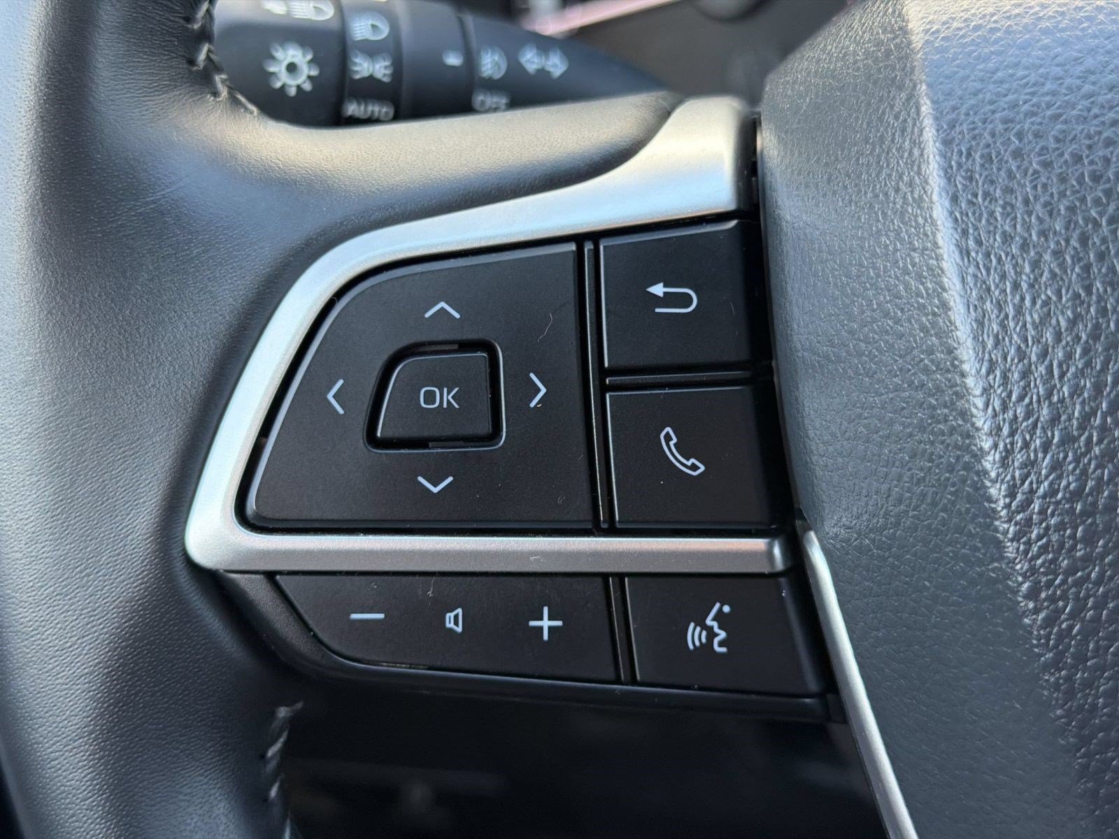 Used 2026 Toyota Highlander XLE AWD/4WD image 17