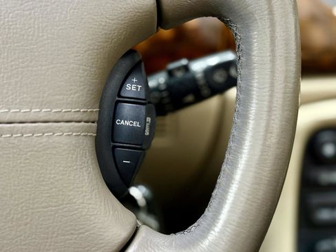 Used 2001 Jaguar XK8 Convertible RWD image 17