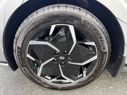 Used 2023 Hyundai Ioniq 5 Limited image 60