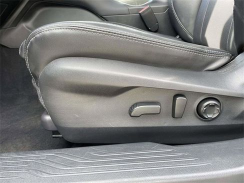 Used 2024 Subaru Outback Limited image 21