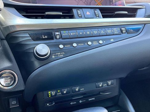 Used 2021 Lexus ES 250 w/ Premium Package AWD/4WD image 35