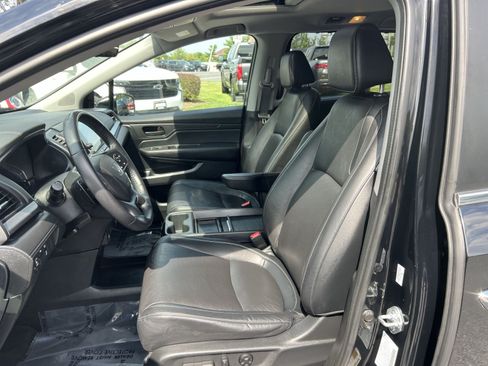 Used 2023 Honda Odyssey EX-L image 13