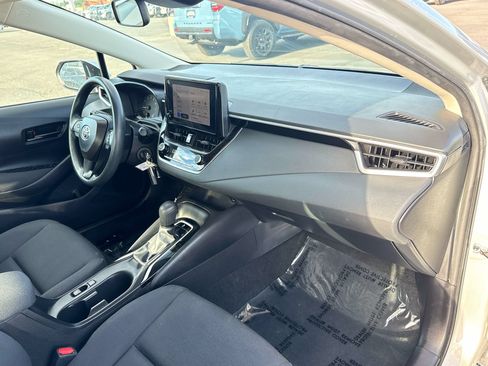 Used 2024 Toyota Corolla LE FWD image 18