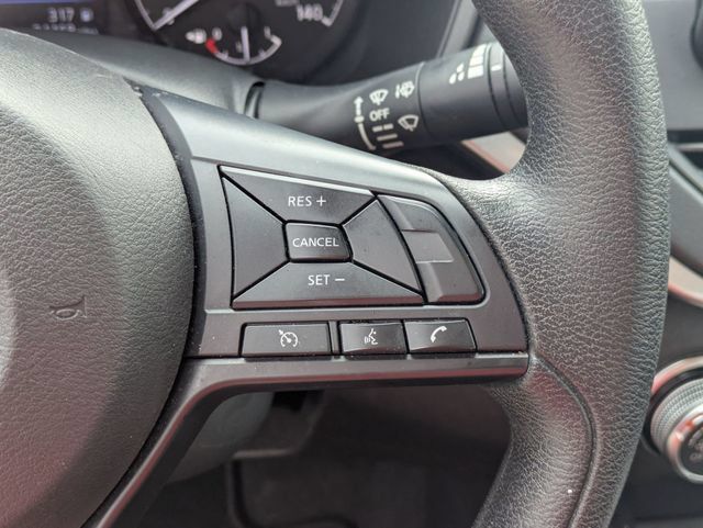 Used 2024 Nissan Altima 2.5 S FWD image 18