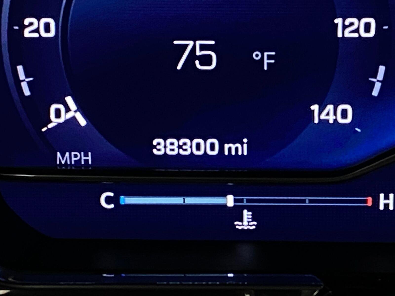 Used 2024 Chevrolet Silverado 1500 LT AWD/4WD image 19