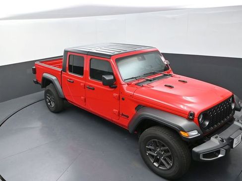 New 2025 Jeep Gladiator Sport image 12