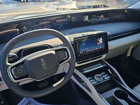 New 2026 Lincoln Nautilus Reserve AWD/4WD image 6