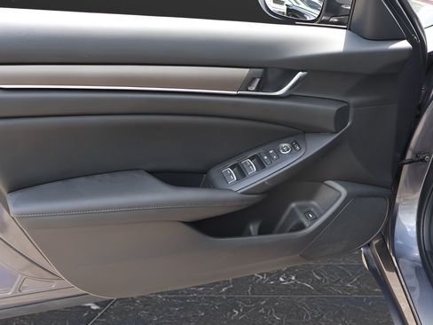 Used 2020 Honda Accord LX image 10