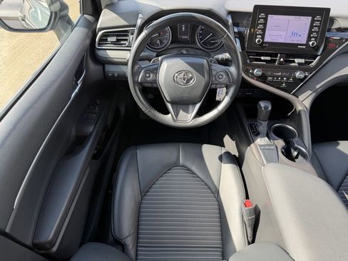 Used 2024 Toyota Camry SE FWD image 14