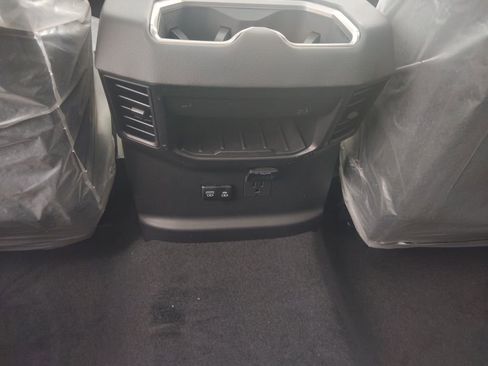 New 2026 Toyota Tundra Limited image 12