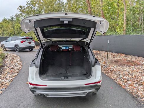 Used 2023 Lincoln Corsair Reserve w/ Equipment Group 201A image 18