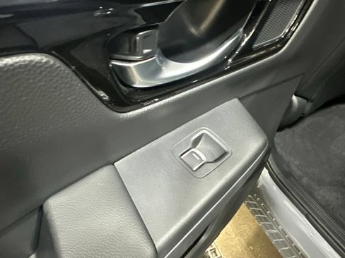 Used 2024 Honda CR-V EX-L image 25