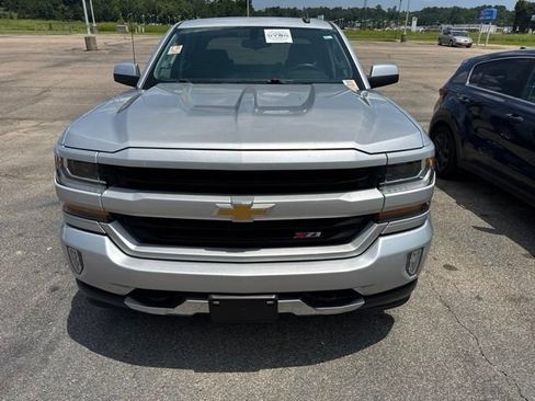 Used 2018 Chevrolet Silverado 1500 LT w/ All Star Edition AWD/4WD image 2