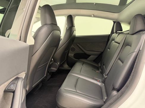 Used 2023 Tesla Model Y Long Range image 14