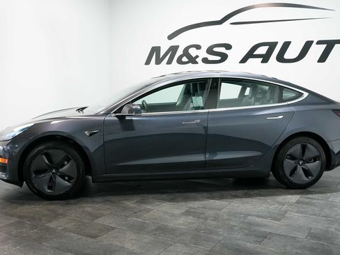 Used 2018 Tesla Model 3 Long Range RWD image 3