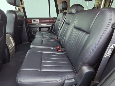 Used 2003 Lincoln Navigator Luxury image 12