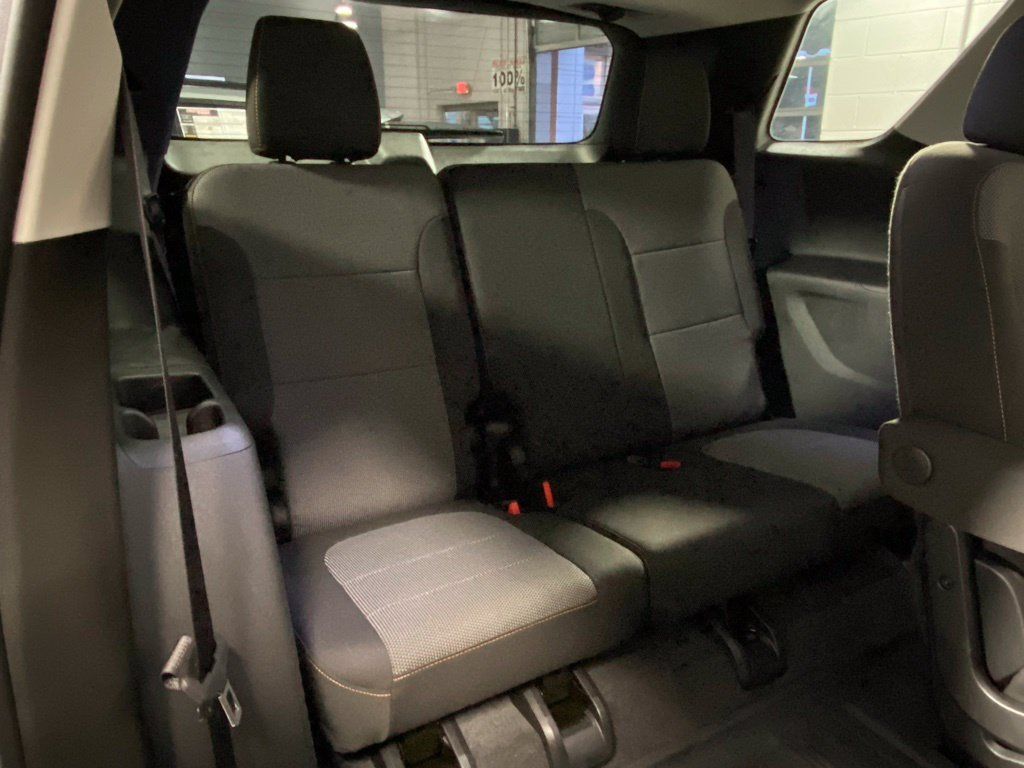 Used 2020 Chevrolet Traverse LT w/ LPO, Floor Liner Package AWD/4WD image 29