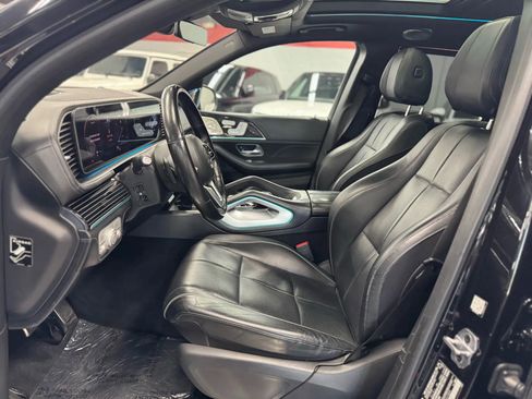 Used 2021 Mercedes-Benz Maybach GLS 600 4MATIC image 4