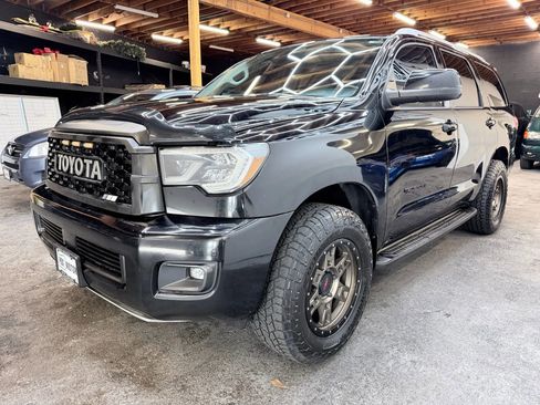Used 2019 Toyota Sequoia SR5 image 4
