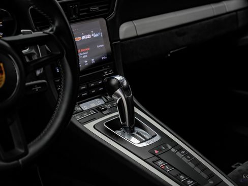 Used 2018 Porsche 911 GT3 RWD image 62