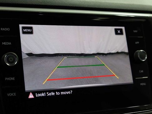 Used 2021 Volkswagen Atlas SEL Premium image 31